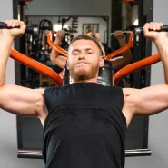 تمرینات سرشانه در باشگاه