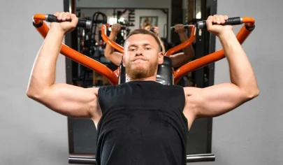 تمرینات سرشانه در باشگاه