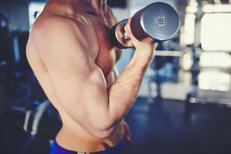 حرکات جدید جلو بازو در خانه و باشگاه با دمبل و هالتر